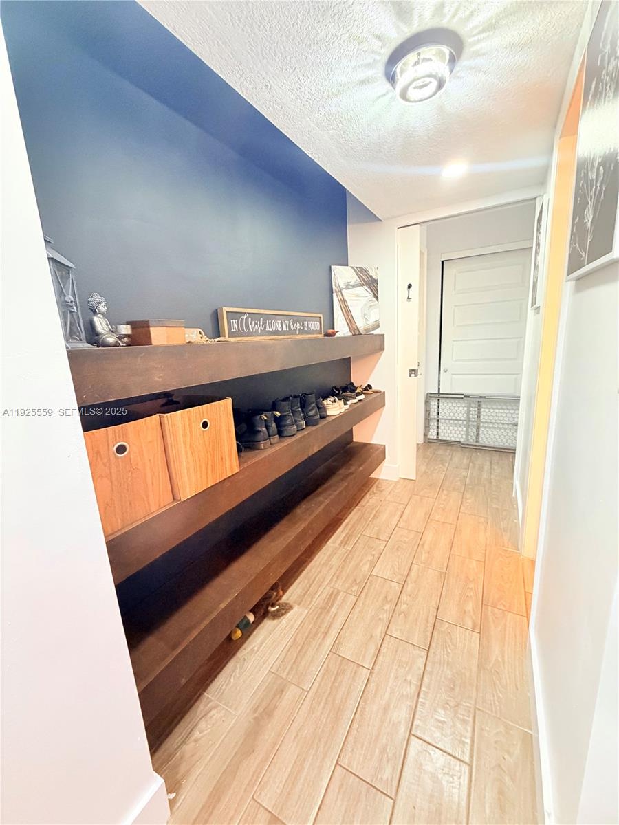 ENVIRON I CONDO 9 - Residential