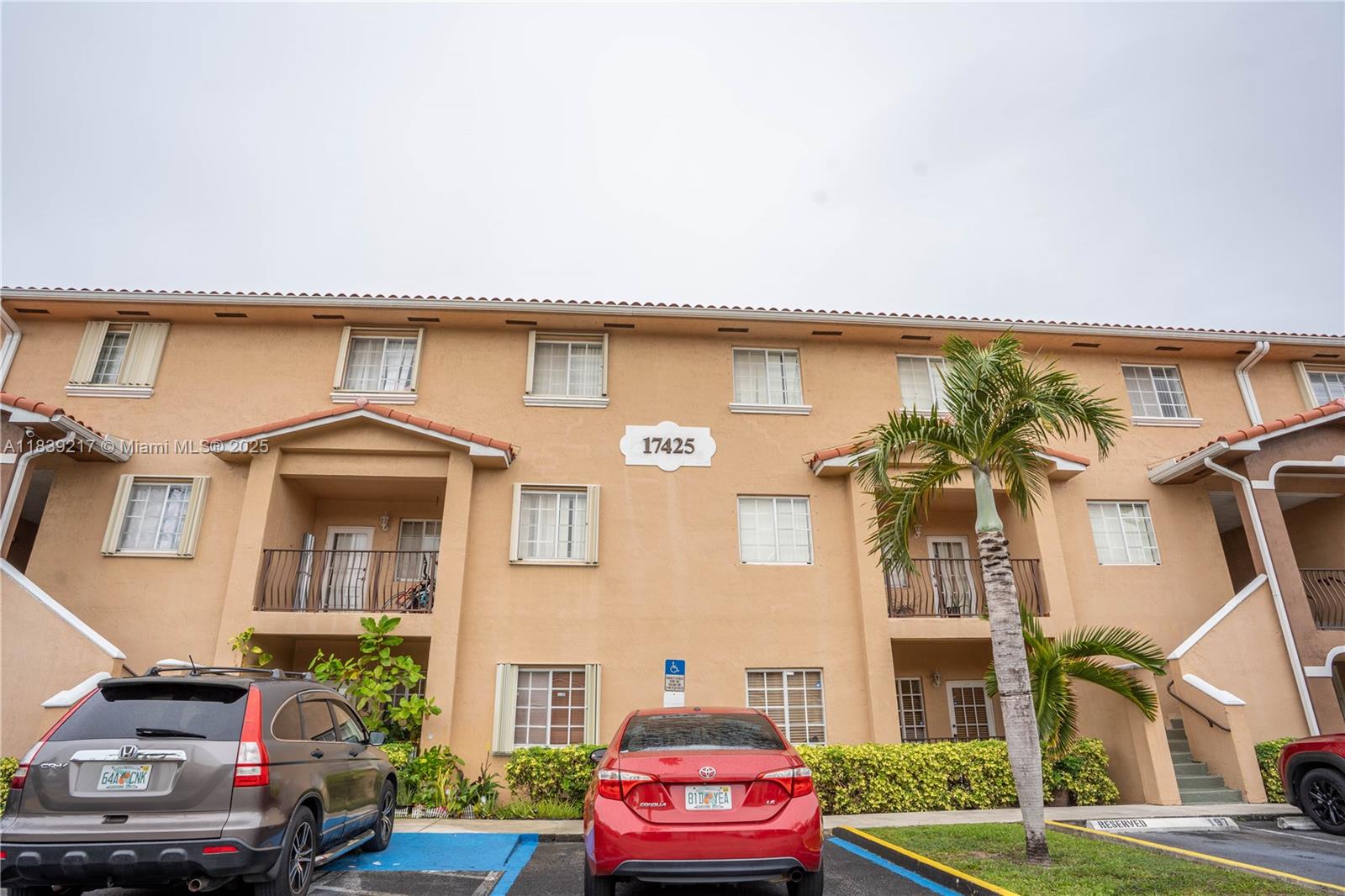 POINCIANA LAKES VILLAS CO - Residential