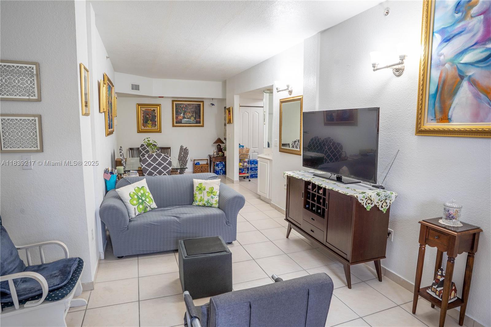 POINCIANA LAKES VILLAS CO - Residential