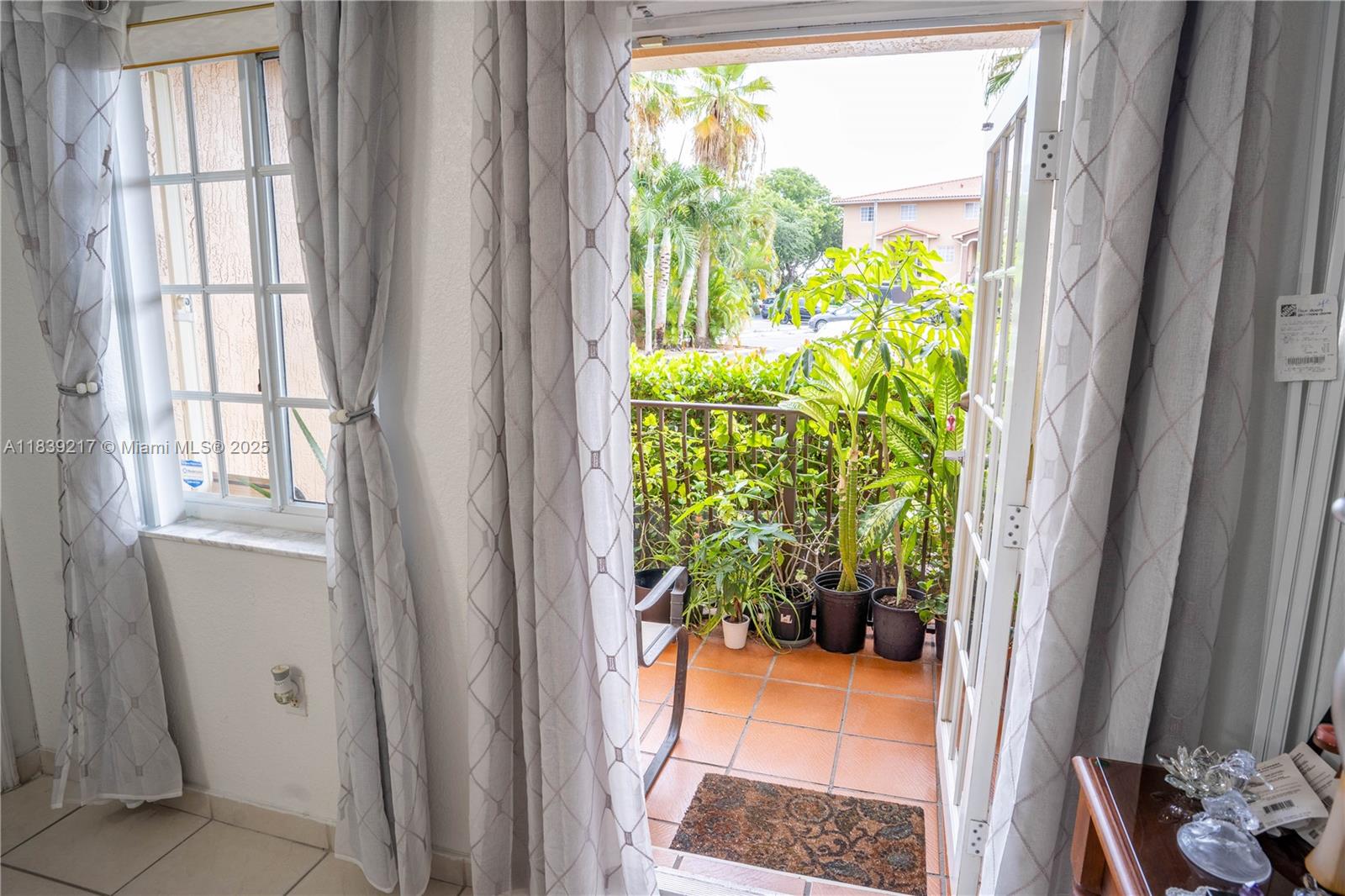 POINCIANA LAKES VILLAS CO - Residential