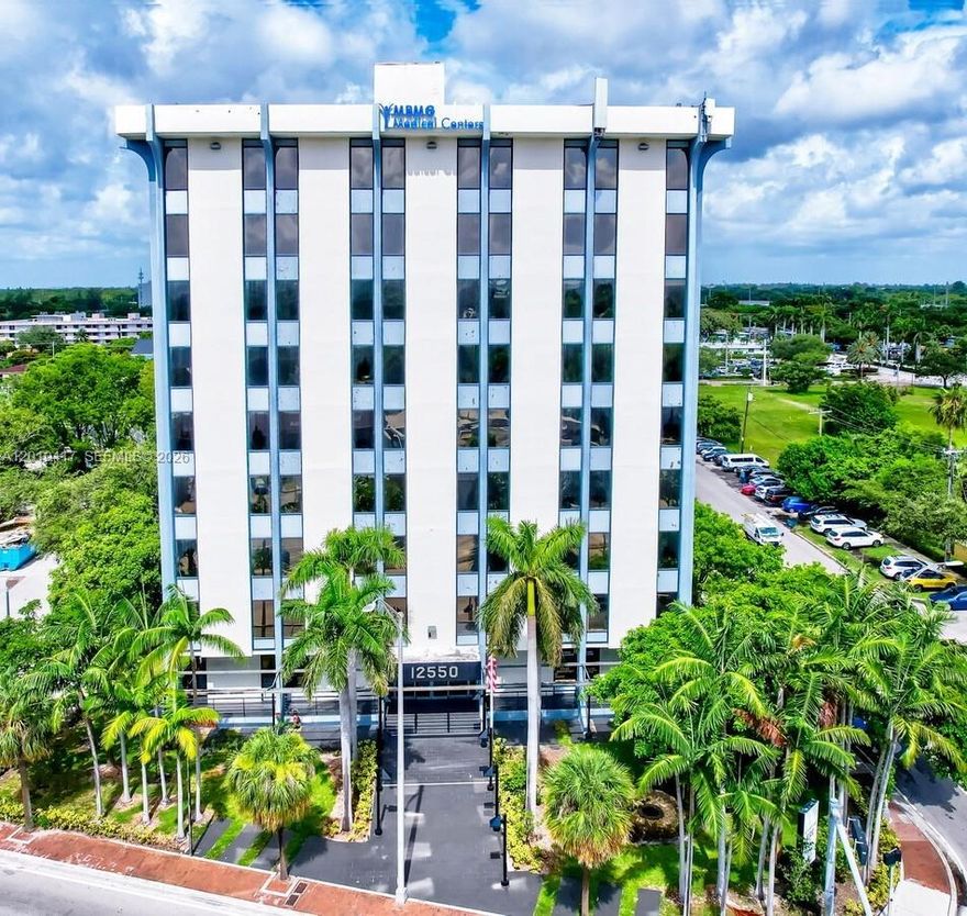 Amazing high floor unit with large windows offering panoramic views. This unit is very functional and well designed with a waiting room, reception desk and 4 offices. Great for medical, cosmetic, lawyer and many more. The building has a great location with controlled access, security desk, 3 story garage and more. The monthly maintenance fees include electricity, air conditioning, janitorial services outside and inside the unit and security. This building is always in great demand from clients and owners alike. Also the North Miami area is rapidly changing with new developments, restaurants and shops, don't loose this opportunity