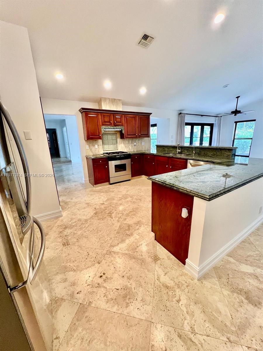 BUENAVISTA - Residential Lease