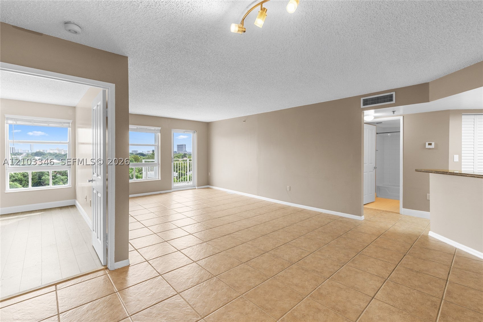 2351 Douglas Rd 611