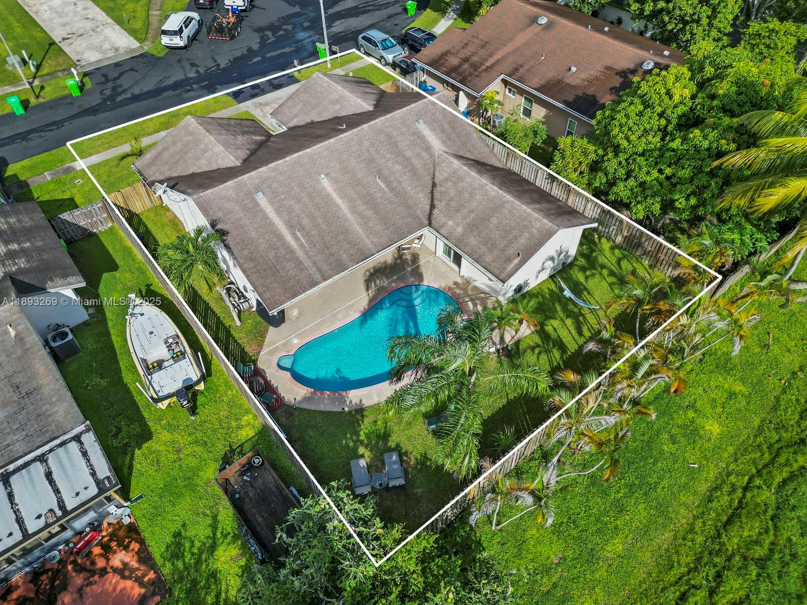 PARKWOOD HOMES THREE - Residential