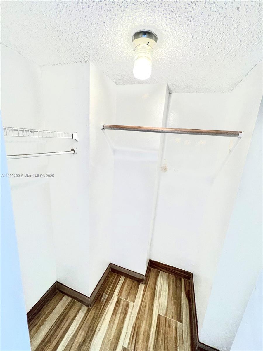 FONTAINEBLEAU GARDENS CON - Residential Lease