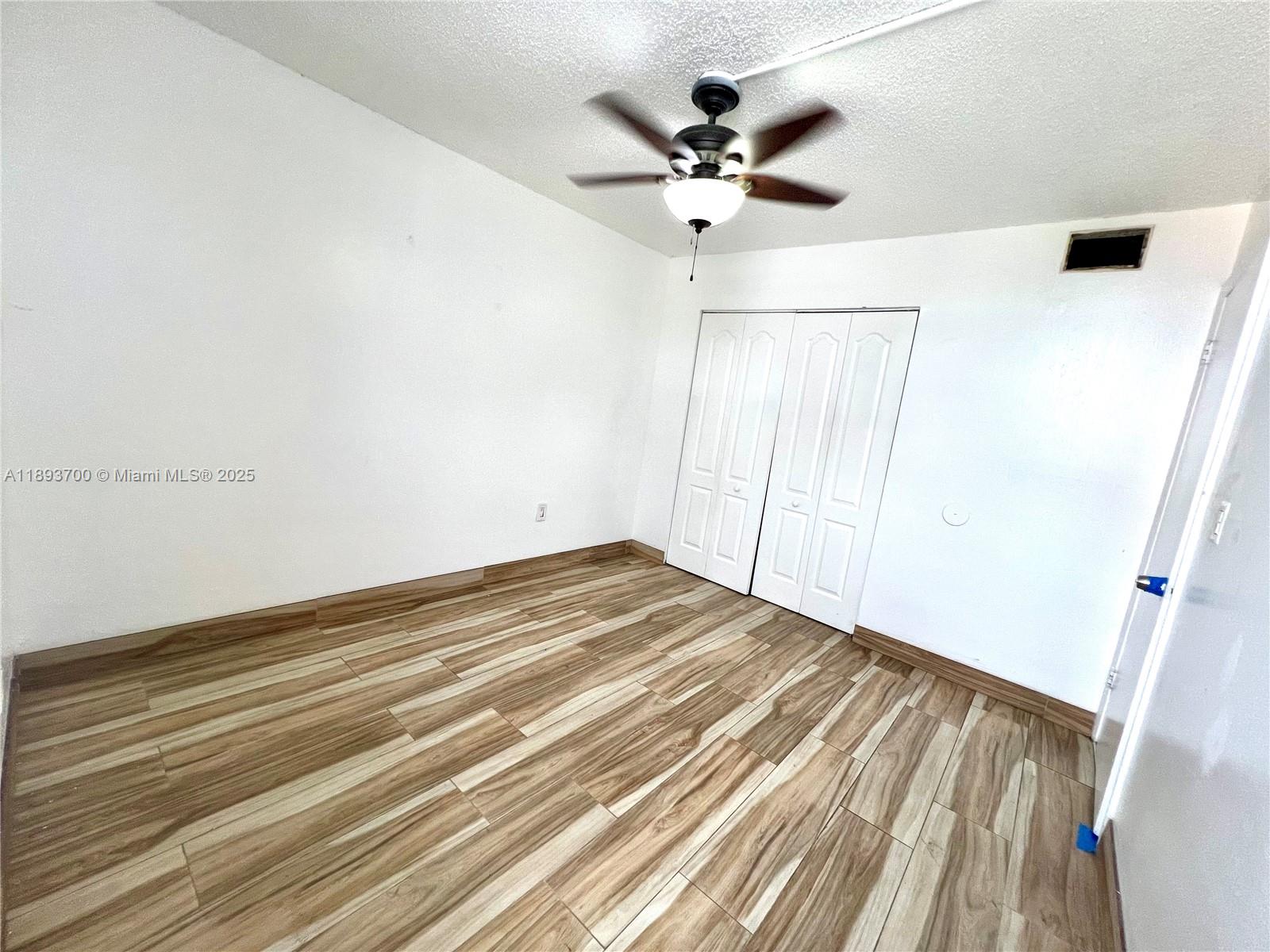 FONTAINEBLEAU GARDENS CON - Residential Lease