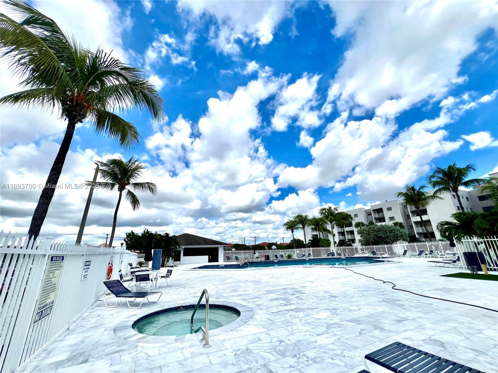FONTAINEBLEAU GARDENS CON - Residential Lease