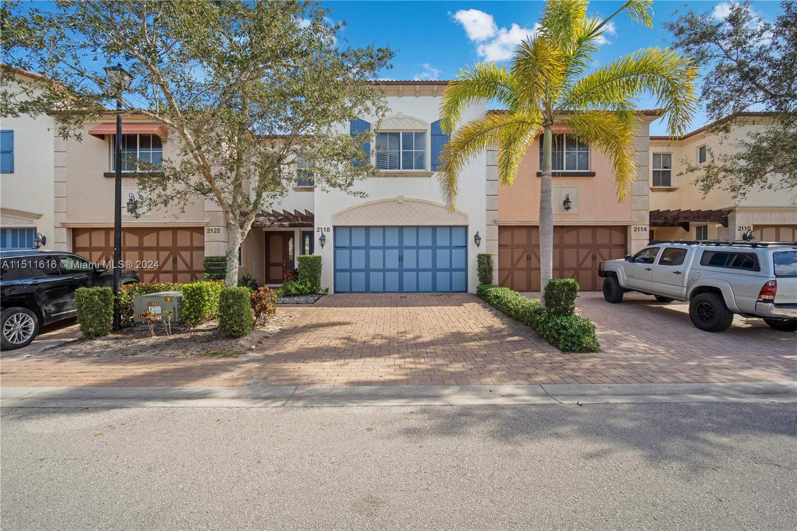 Property for Sale at 2118 Foxtail View Ct Ct 2118, West Palm Beach, Palm Beach County, Florida - Bedrooms: 3 
Bathrooms: 3  - $485,499