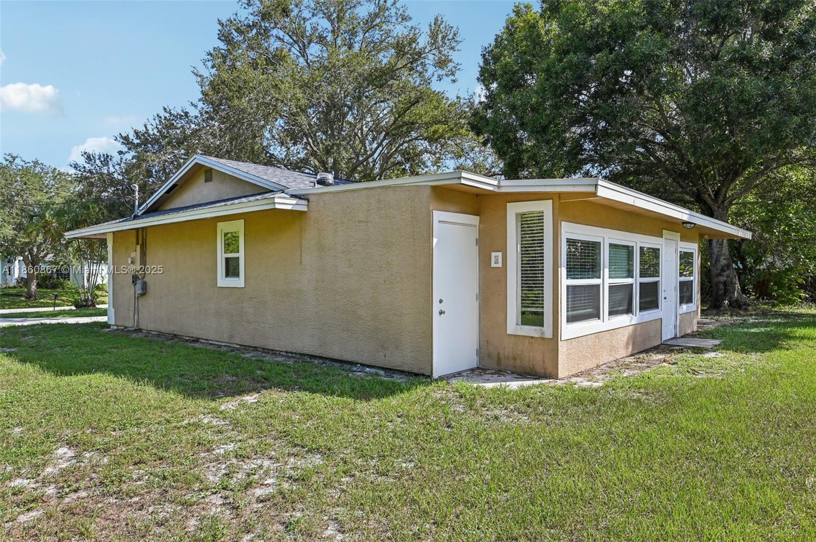 PORT ST LUCIE SECTION 8 - Residential