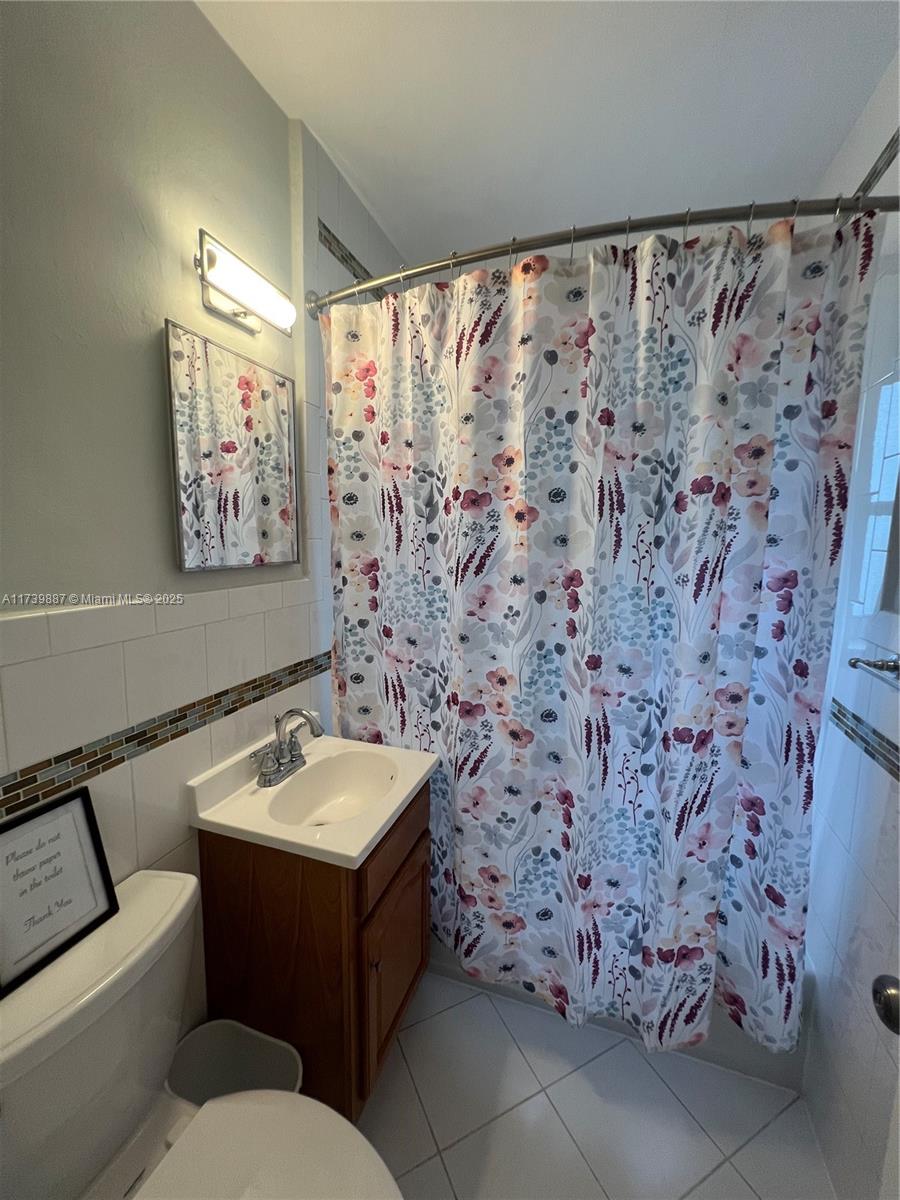 RIVIERA ESTATES 1ST ADDN - Residential Lease