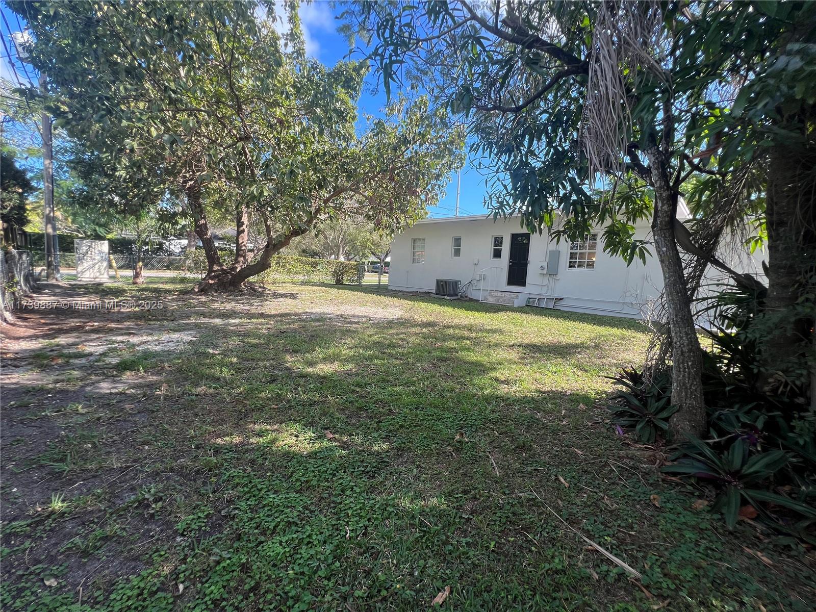 RIVIERA ESTATES 1ST ADDN - Residential Lease