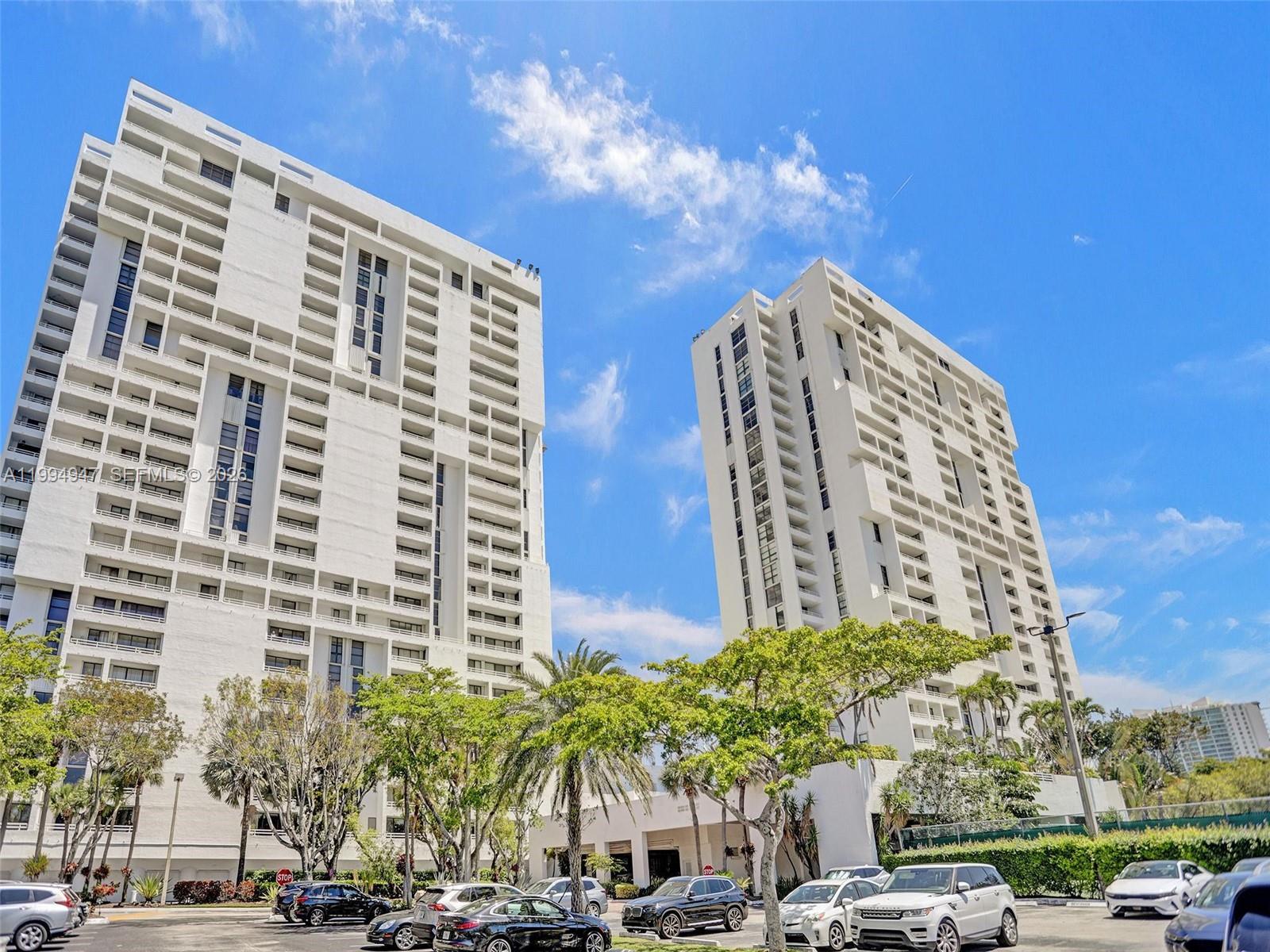 DELVISTA TOWERS CONDO - Residential