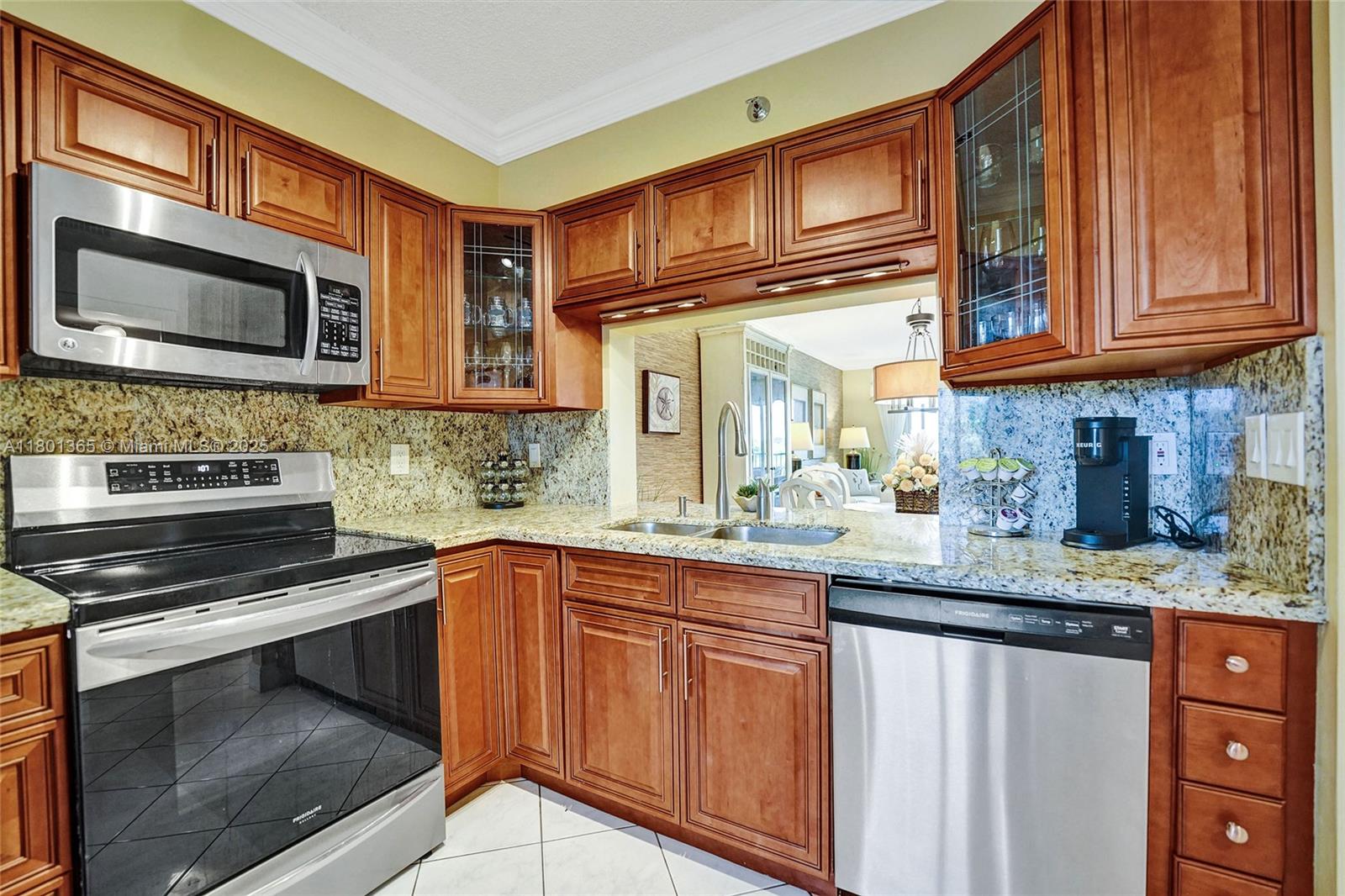 2206 S Cypress Bend Dr 408