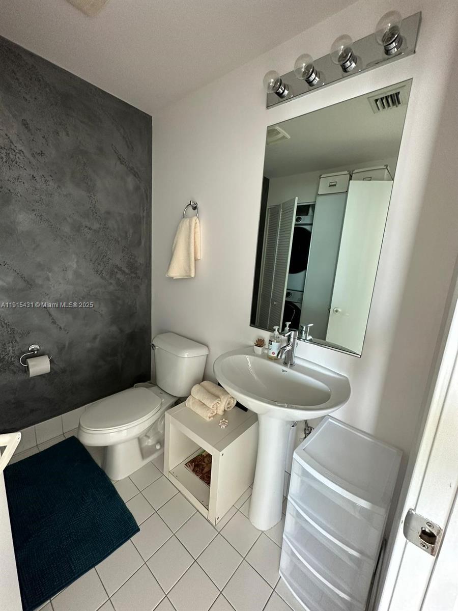 MARINABLUE CONDO - Residential Lease