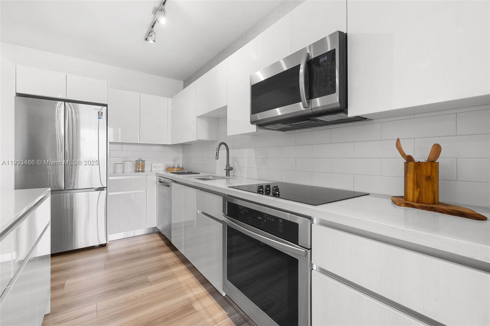 Slate Hallandale - Residential Lease