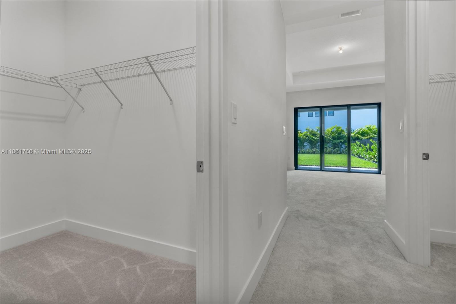 LOTUS PALM - Residential