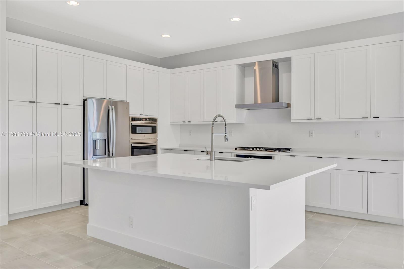 LOTUS PALM - Residential