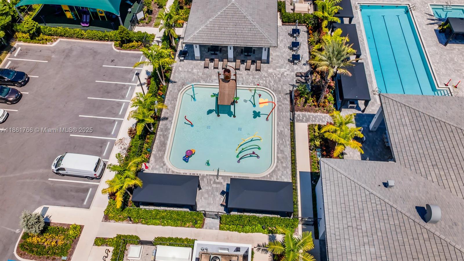 LOTUS PALM - Residential