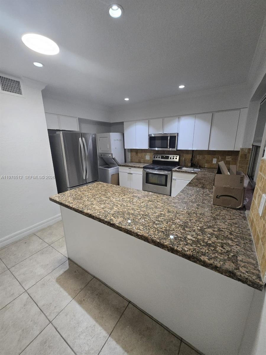 1701 N Treasure Dr 5