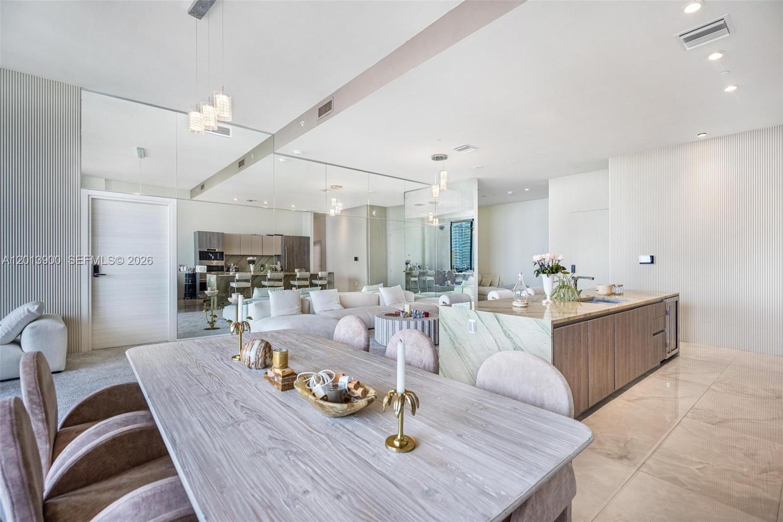 801 SMA RESIDENCES CONDO - Residential