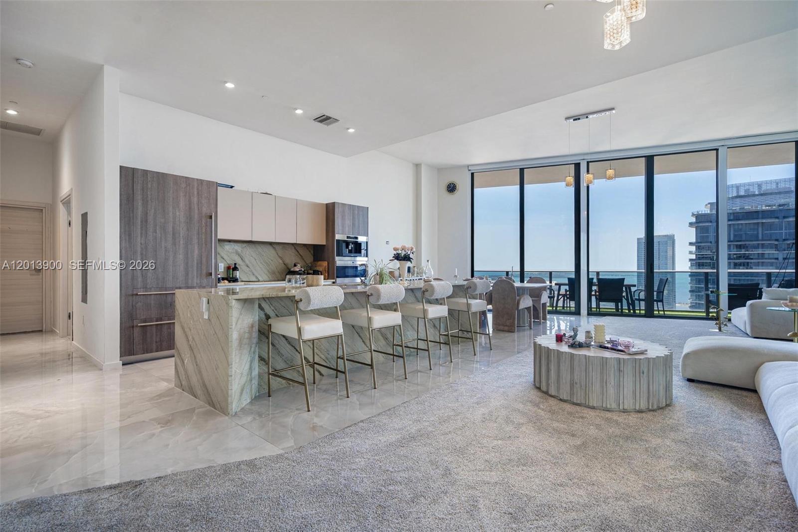 801 SMA RESIDENCES CONDO - Residential