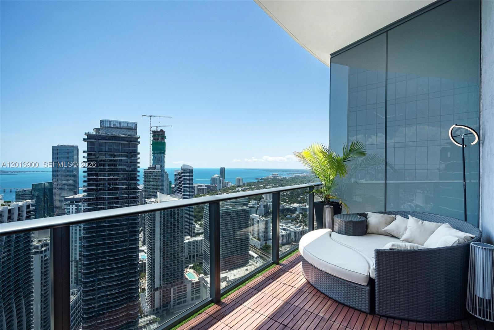 801 SMA RESIDENCES CONDO - Residential