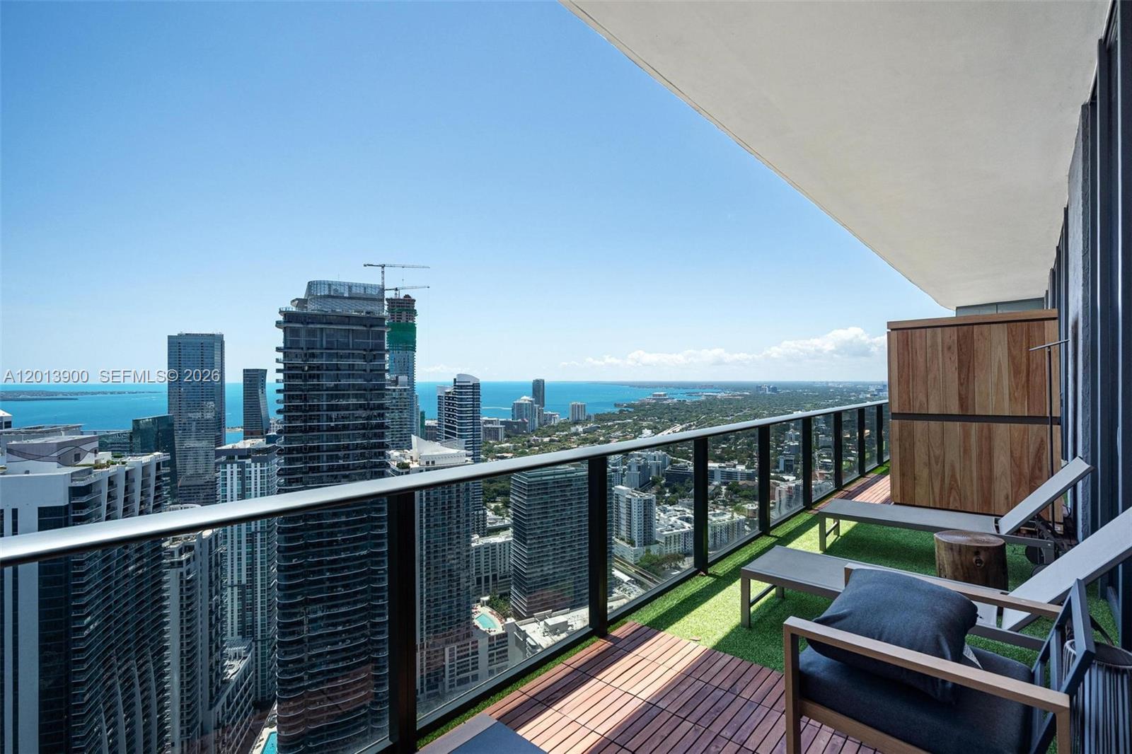 801 SMA RESIDENCES CONDO - Residential