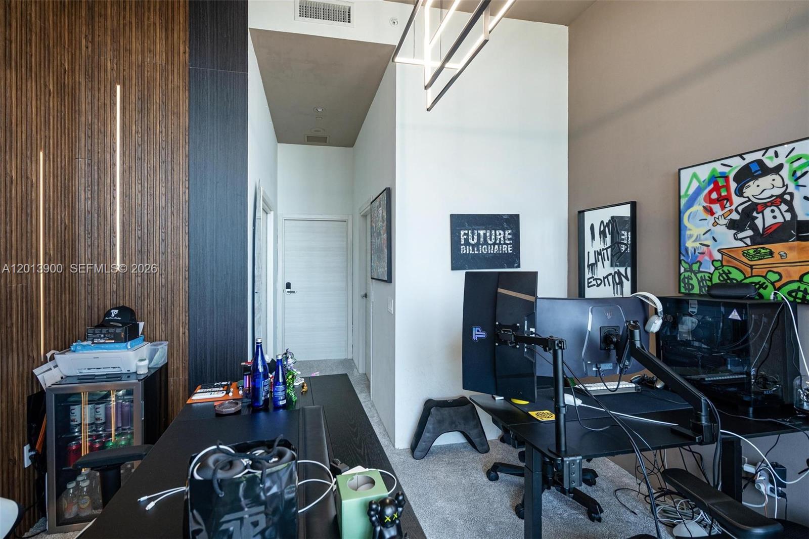 801 SMA RESIDENCES CONDO - Residential