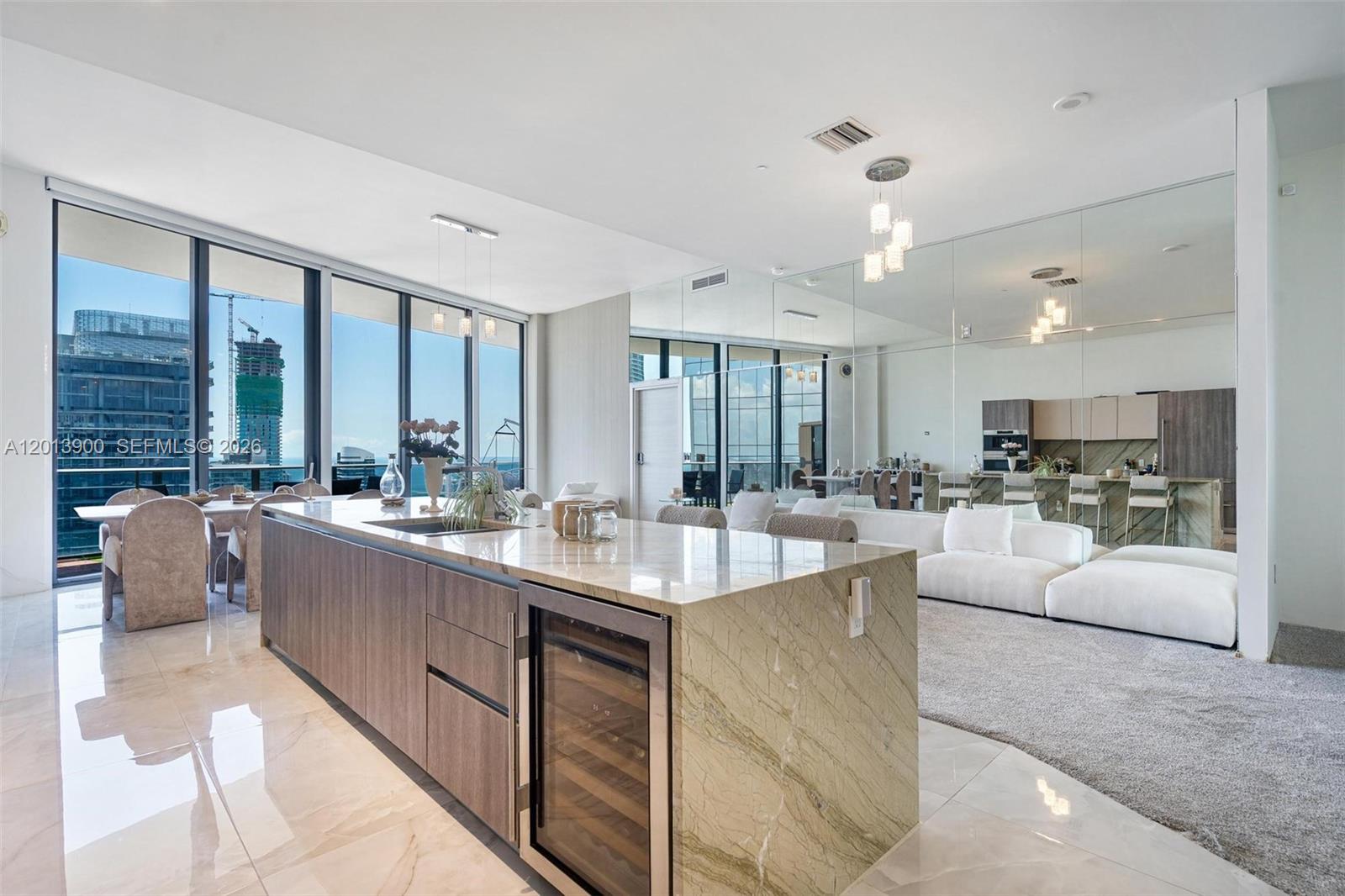 801 SMA RESIDENCES CONDO - Residential