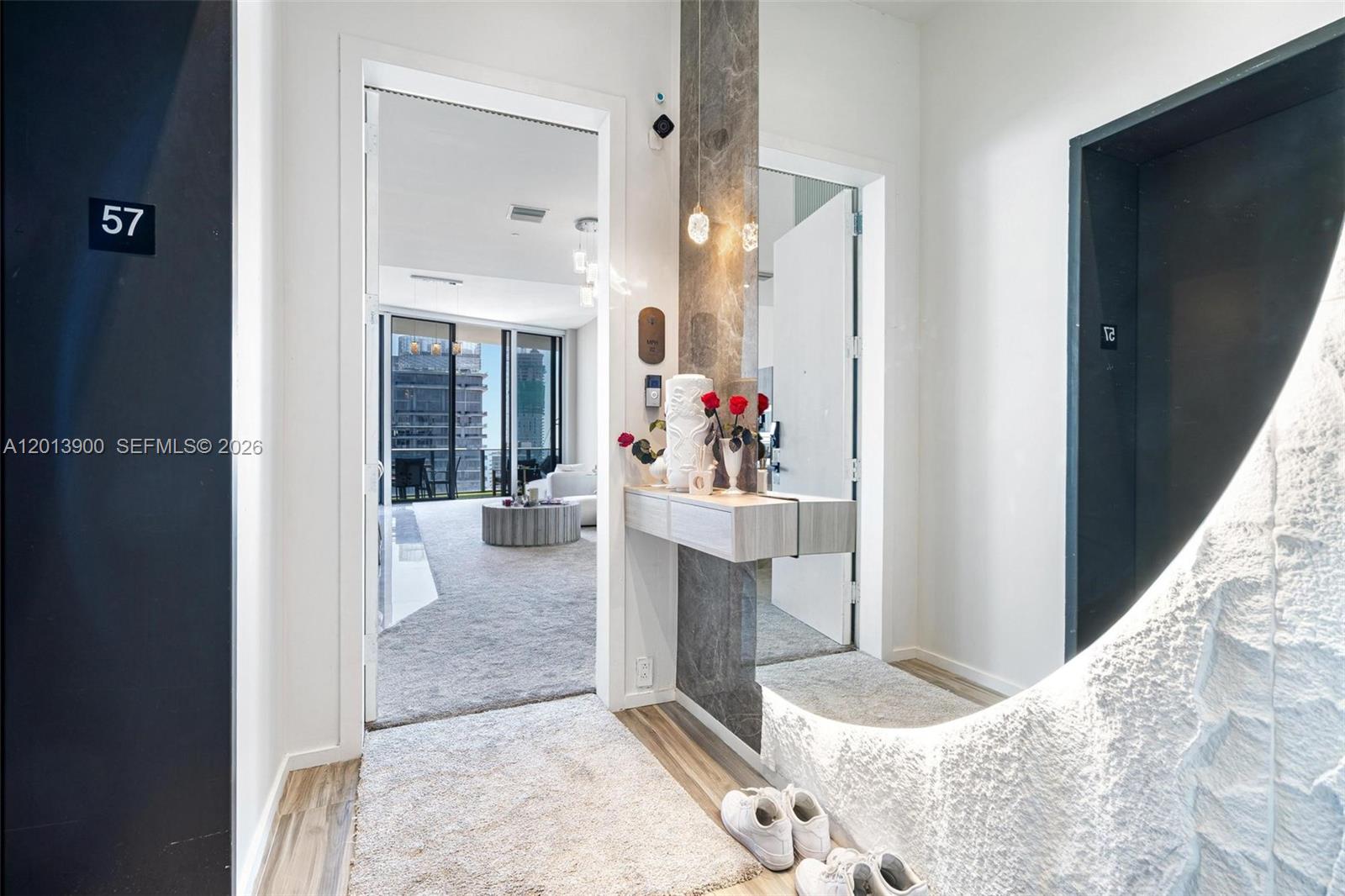 801 SMA RESIDENCES CONDO - Residential