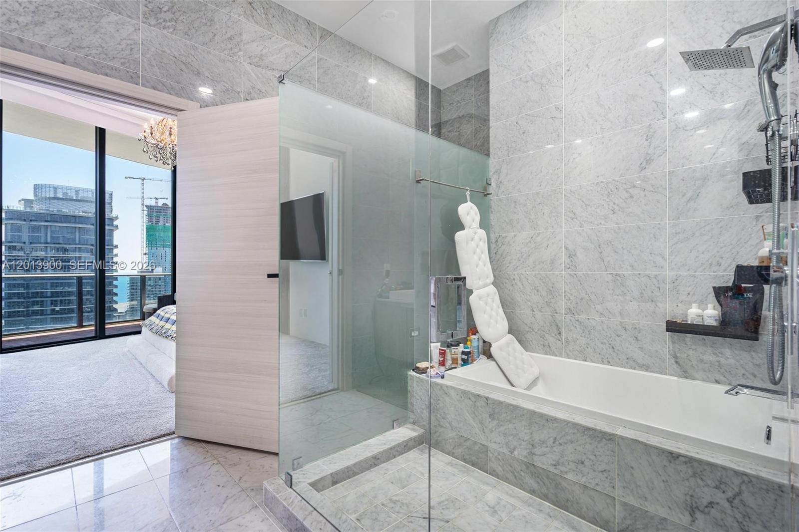 801 SMA RESIDENCES CONDO - Residential