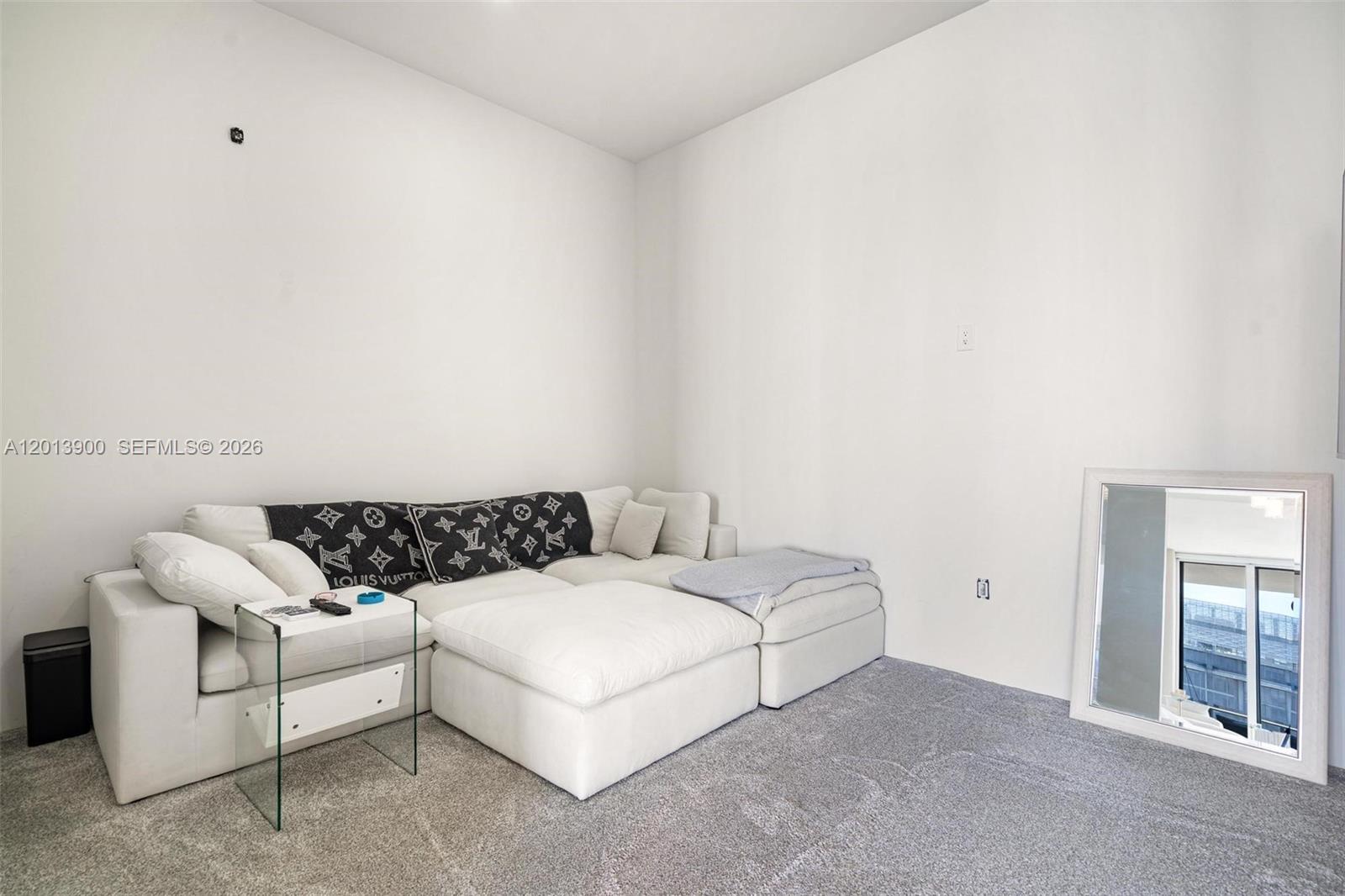 801 SMA RESIDENCES CONDO - Residential