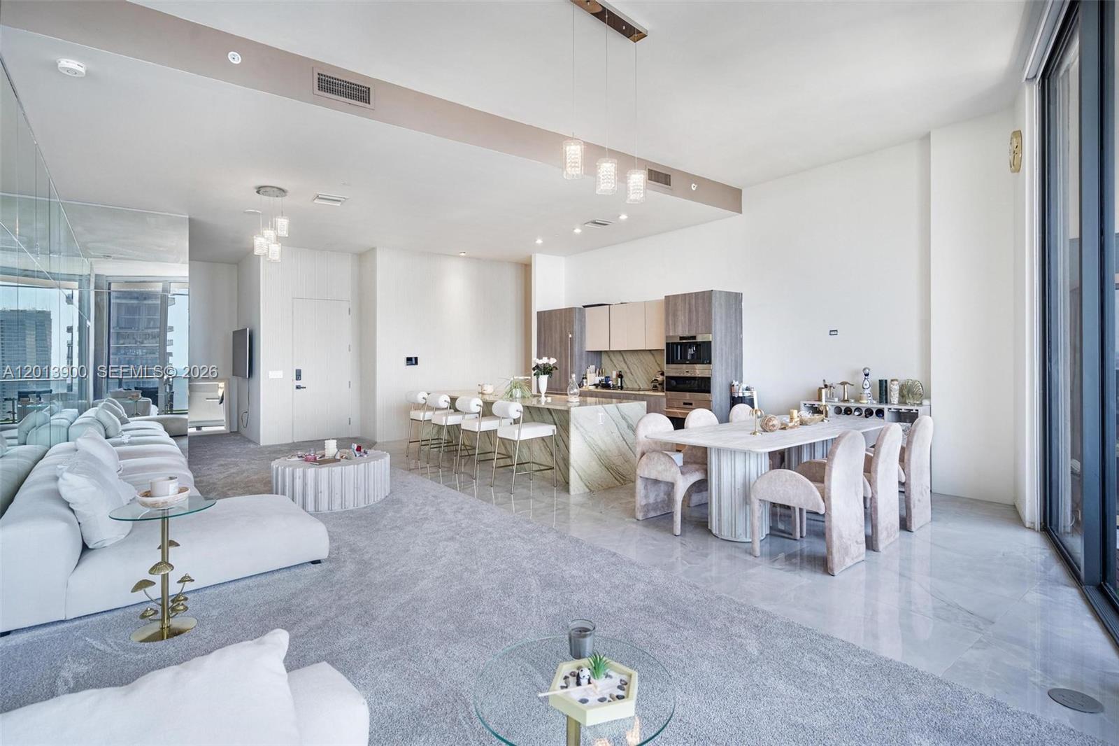 801 SMA RESIDENCES CONDO - Residential