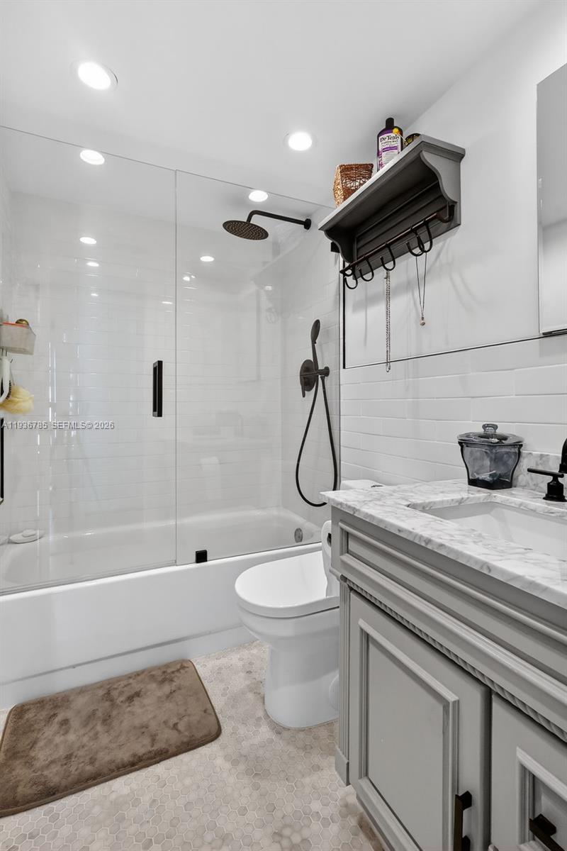 GABLES PARK TOWER CONDO - Residential