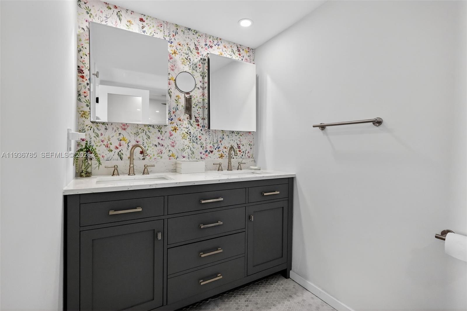 GABLES PARK TOWER CONDO - Residential