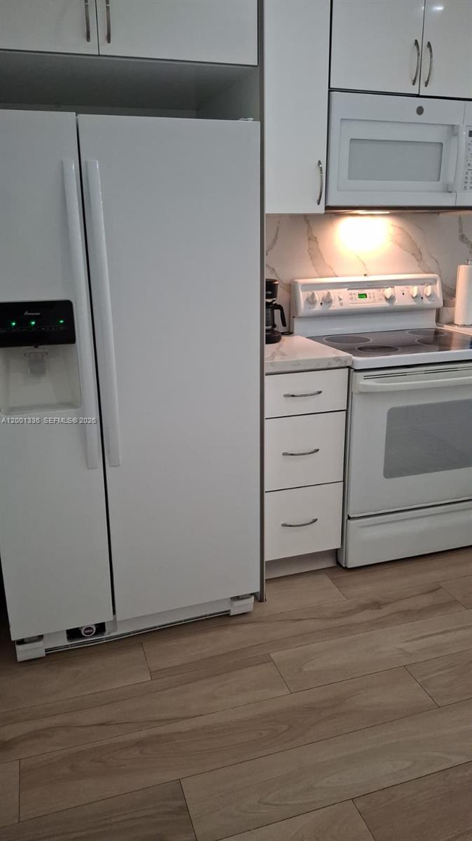 GALERIA II CONDO - Residential