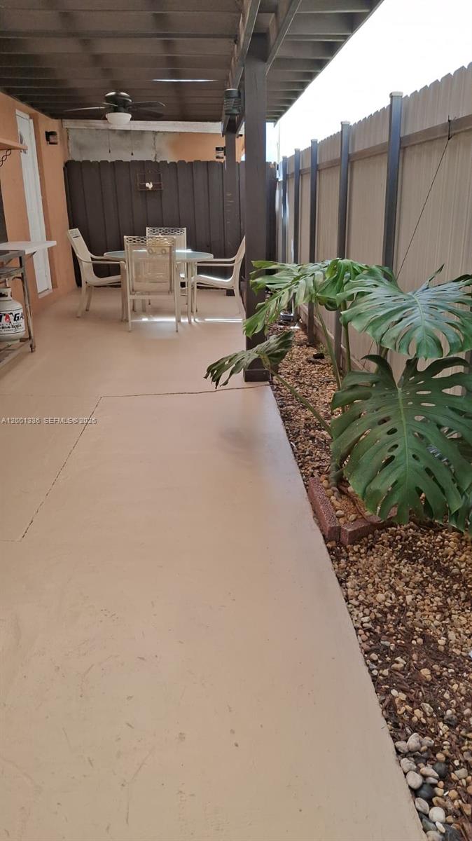 GALERIA II CONDO - Residential