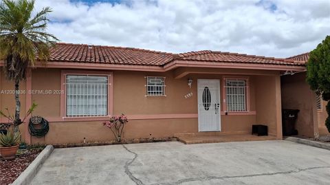 Photo of Hialeah, FL 33016 (MLS # A12001336)