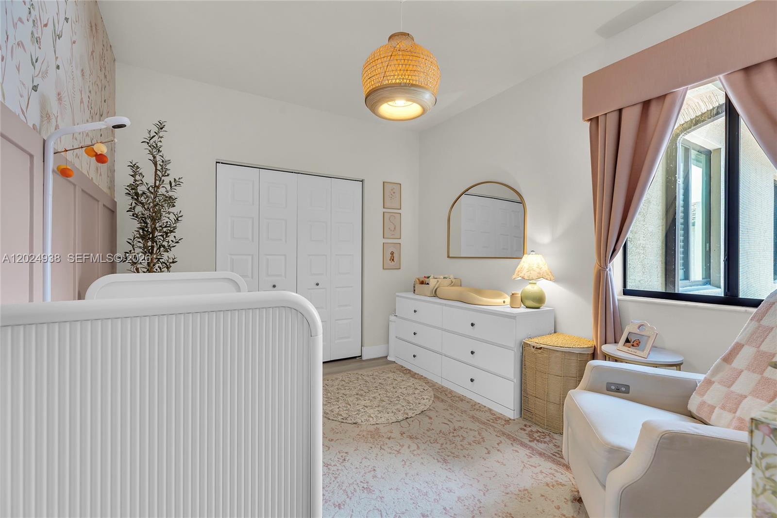 DOWNTOWN DORAL SOUTH PHAS - Residential