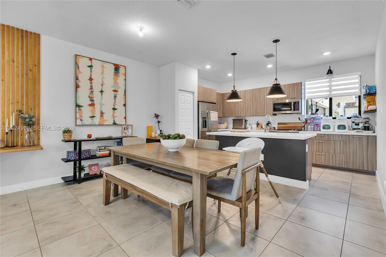 DOWNTOWN DORAL SOUTH PHAS - Residential