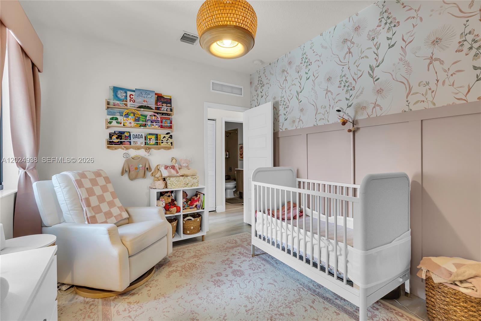 DOWNTOWN DORAL SOUTH PHAS - Residential