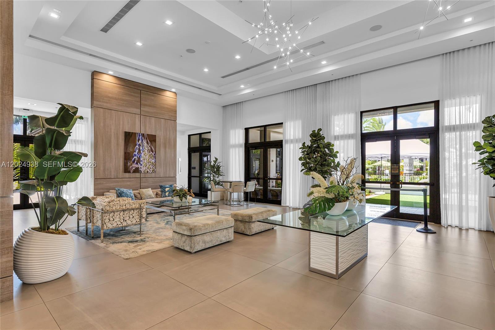 DOWNTOWN DORAL SOUTH PHAS - Residential