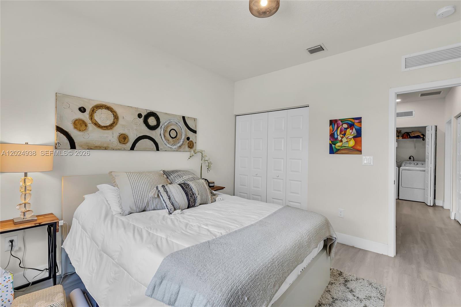 DOWNTOWN DORAL SOUTH PHAS - Residential