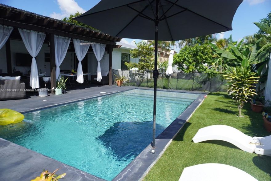 Beautiful Single-Family to this stunning 3-bedroom, 2-bath home located in a highly desirable area of Sunrise, just minutes from major highways and Fort Lauderdale-Hollywood International Airport.
This charming one-story residence features an open and bright floor plan, NEW A/C (2024), water heater 2023, and a new roof in process. Enjoy Florida living with a private pool, elegant covered patio, and a lush green backyard with fruit trees — perfect for entertaining or relaxing.
The whole-house water purification system is not included in the sale but is negotiable. Additional features include laundry in the garage, updated finishes, and excellent curb appeal. Best of all — NO HOA!