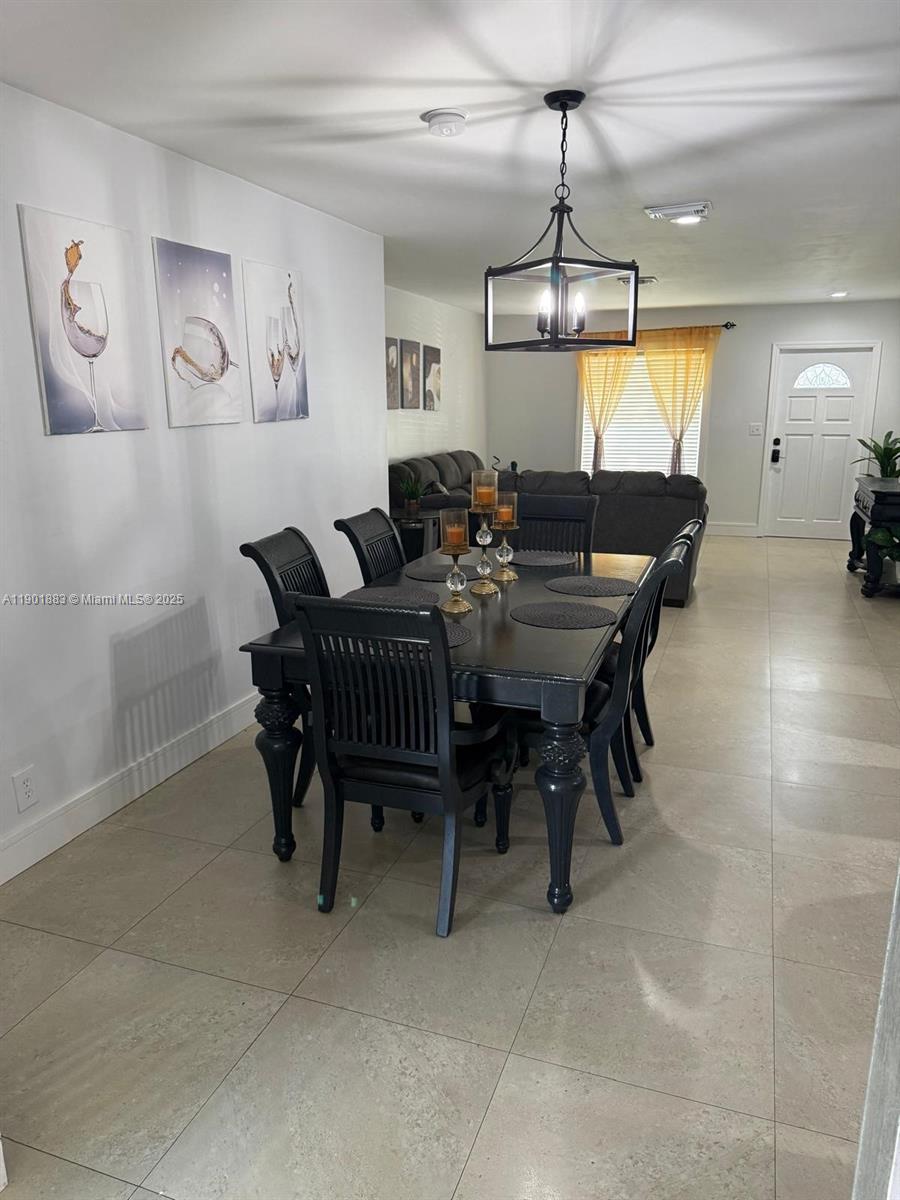 SPRINGTREE LAKES - Residential