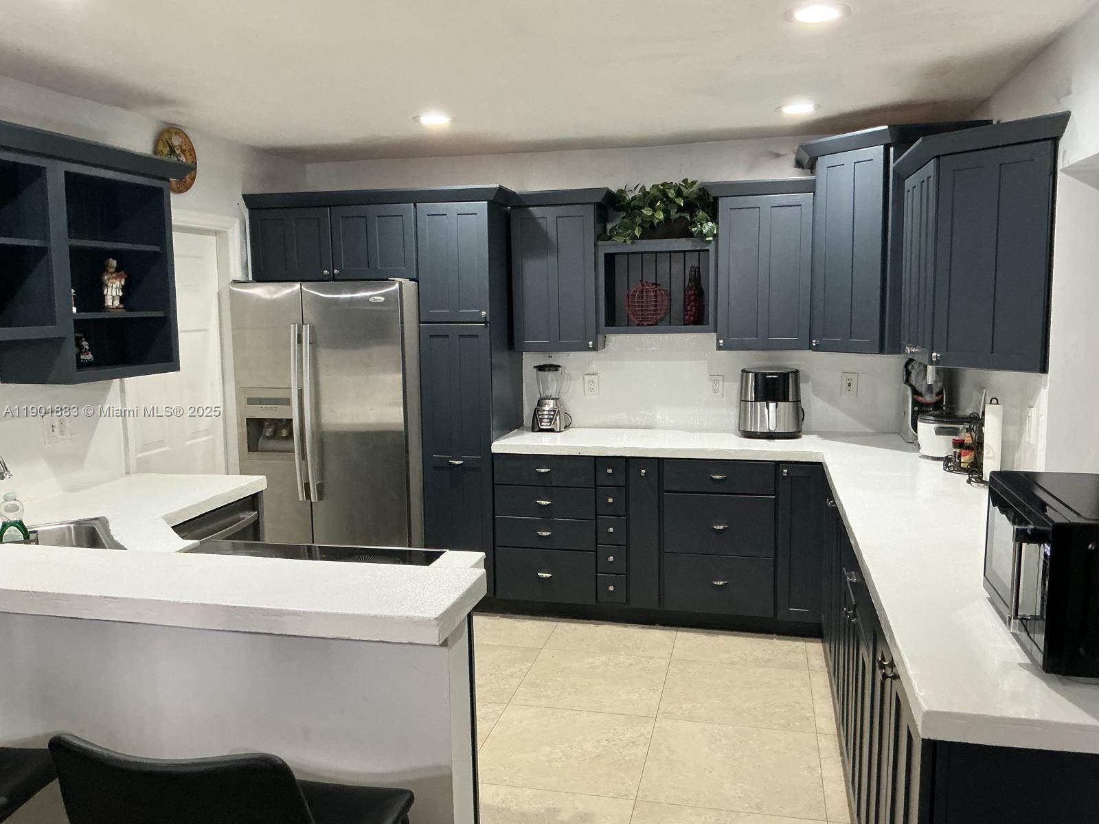 SPRINGTREE LAKES - Residential