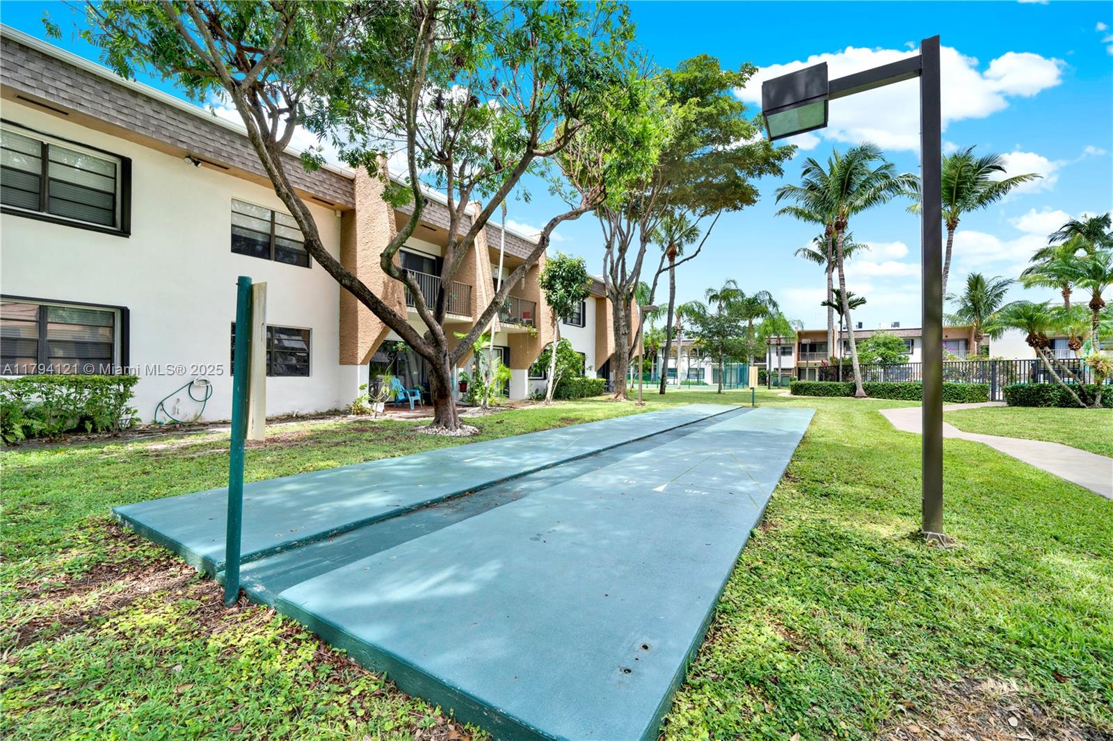 SUNRISE POINT CONDO BLDG - Residential