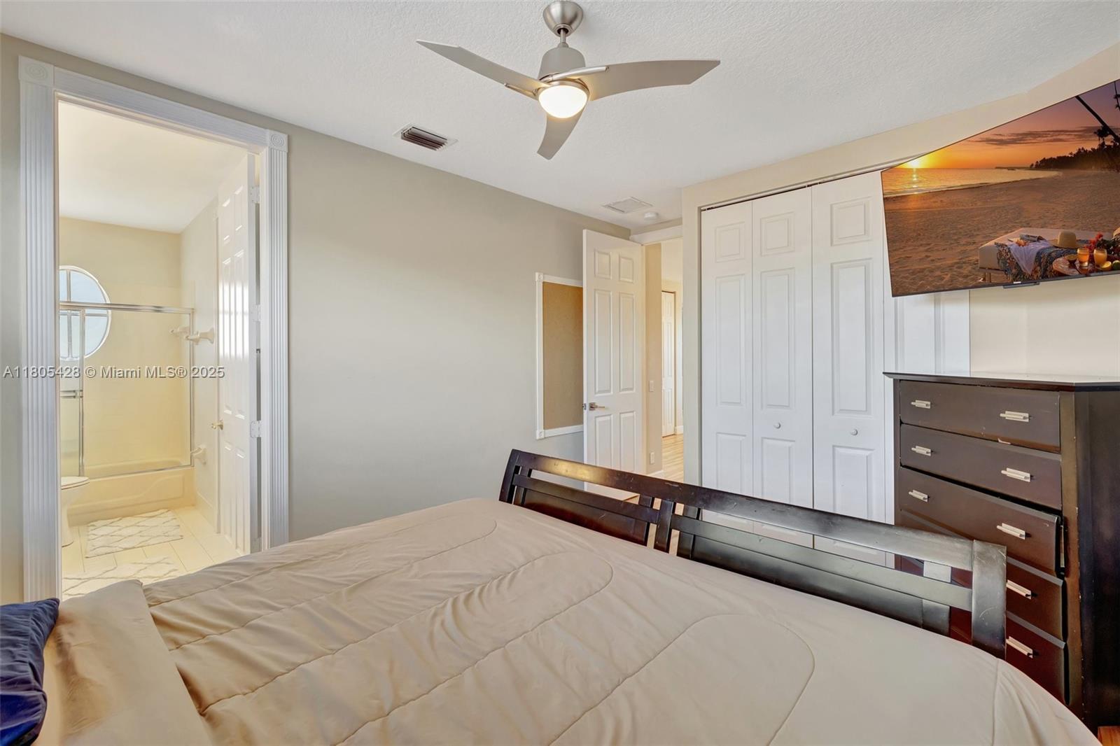 MARINERS COVE OF EAGLE LA - Residential