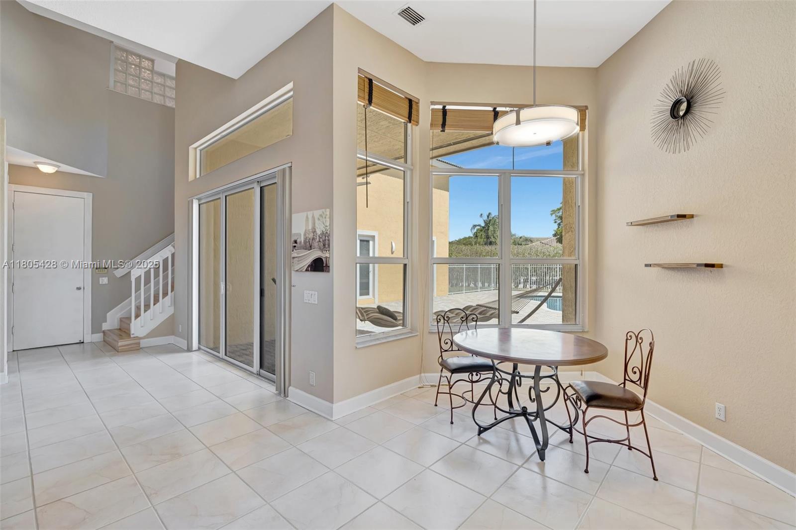 MARINERS COVE OF EAGLE LA - Residential