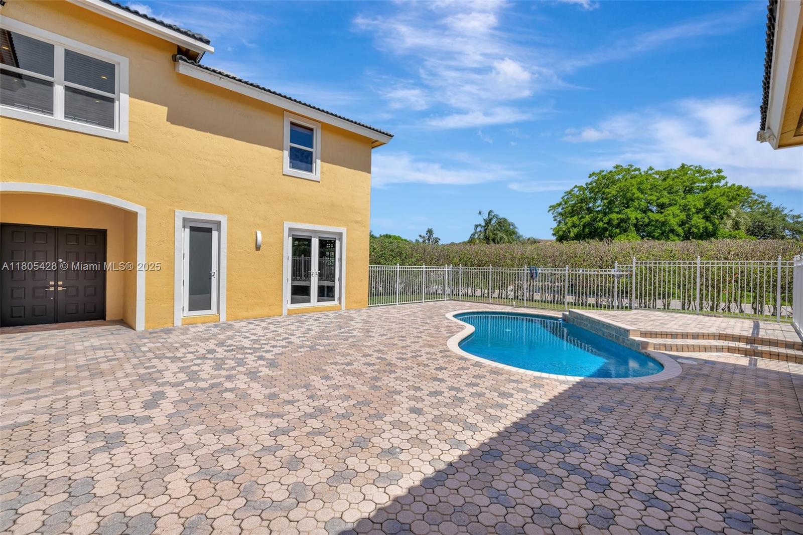 MARINERS COVE OF EAGLE LA - Residential